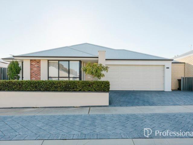 SUPER SPACIOUS DESIGN & QUALILTY FINISHES!