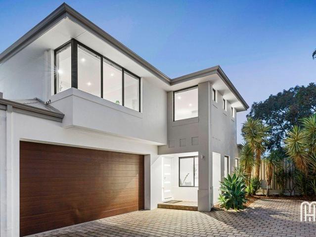 Super Stylish Low Maintenance Living with direct access to parkland