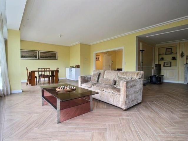 superb 3bedroom apartment, furnished + garage at 150€/month