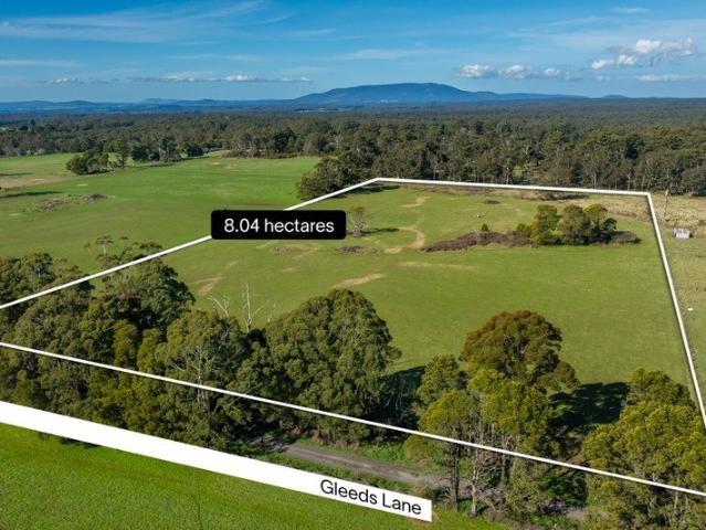 Superb 20 acre allotment with Planning Permit