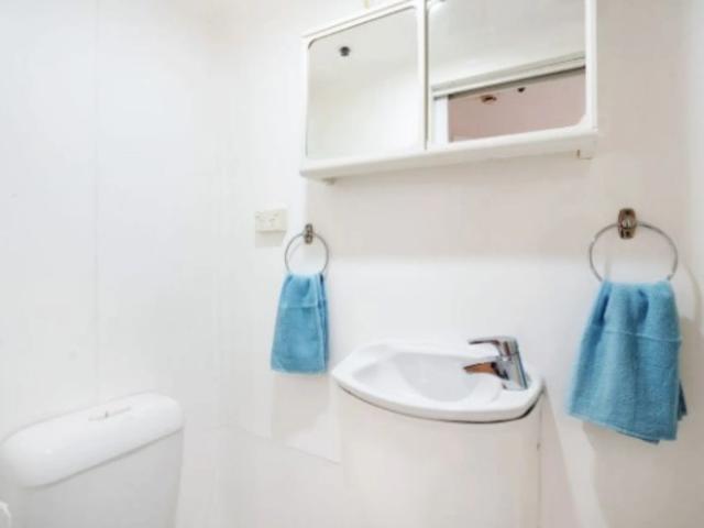 SUPERB 2 BEDROOMS APARTMENT IN THE HEART OF THE CBD