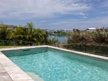 Motivated Vendor, Waterfront Home Pontoon Ready