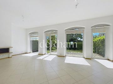 Superb 8.5 room with terrace and garden