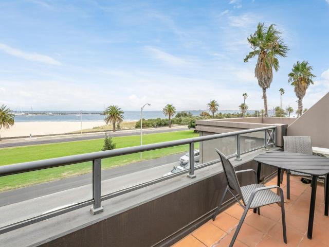Superb Absolute Beach Front FULLY FURNISHED