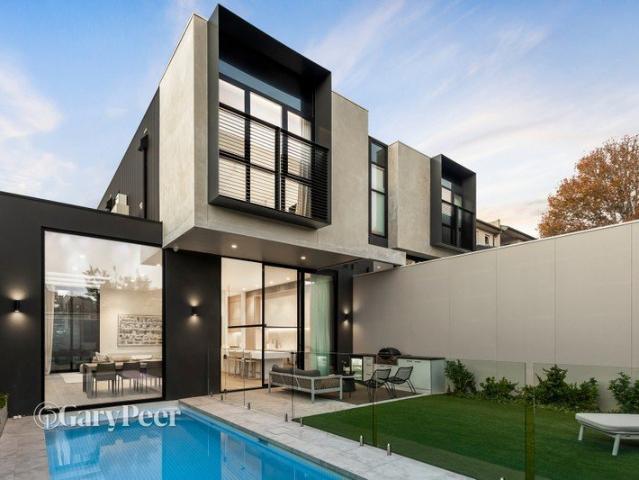 Superb architect designed park side family sanctuary