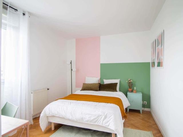 Superb bedroom of 14 m² for rent SDN35