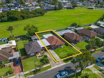 Superb Building Block with Views to 30 Hectare Parkland