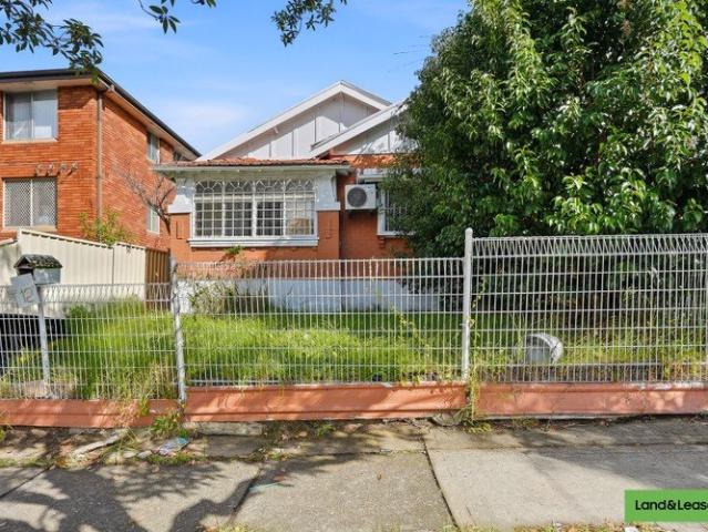 Superb Development Potential, R4 Zoning and 1215 Sq Approx