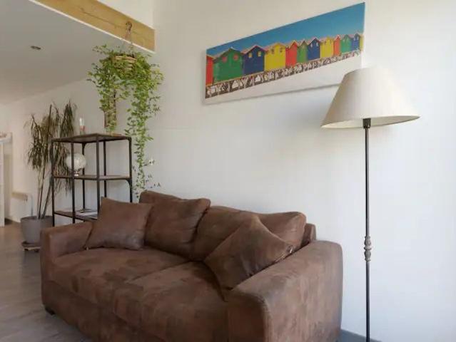 Superb flat on avenue de la Canebière, Marseille Amsterdam Apartments for Rent