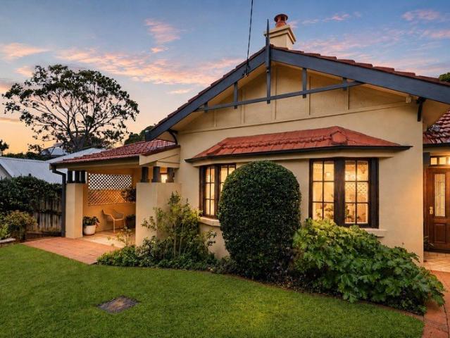 Superb Full Brick Torrens Title Duplex in Coveted Walk to Everywhere Location