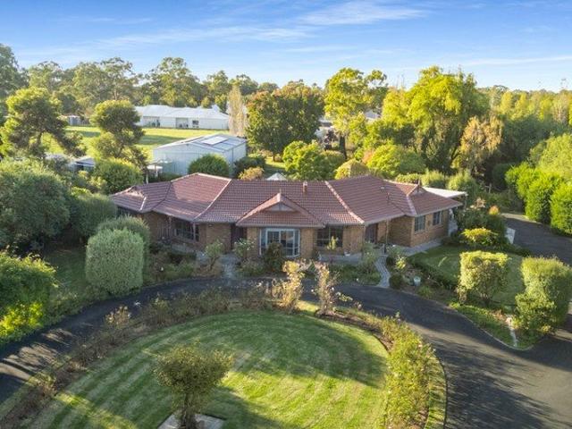 Superb Home and Acreage on the Outskirts of Penola SA