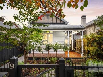 Superb heritage renovation, dream lifestyle location