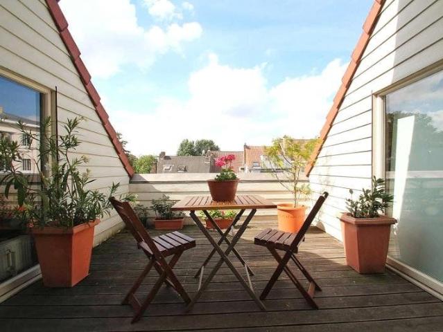 Superb loft of +/ 170 m² + Terrace + Indoor car park