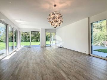 Superb semi detached villa by covered carport