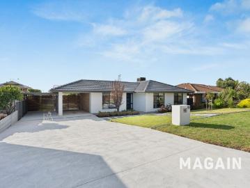 Superb, Spacious, Perfectly Positioned Just Move In and Enjoy!
