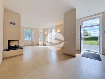 Superb property with unobstructed view