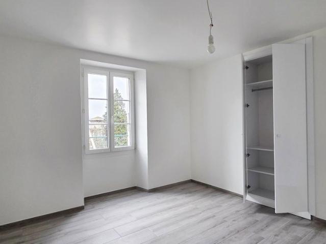 Superb renovated apartment with balcony