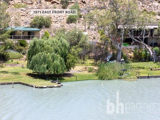 Superb River Living Opportunity!