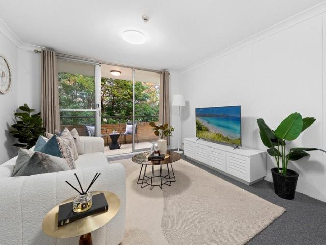 Superb Two Bed + Study in a Leafy, Ultra Convenient Setting