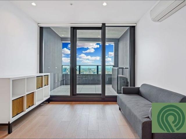 Superb Two Bedroom Apartment in Melbourne's Premier Waterfront Precinct