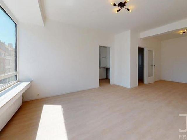 Superb two bedroom apartment with a terrace
