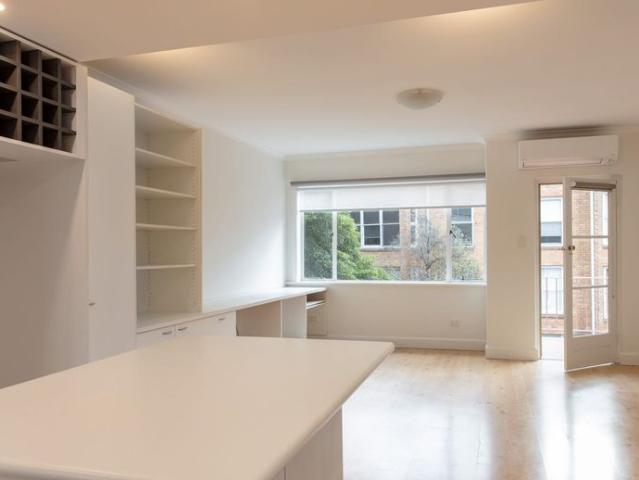 SUPERB TWO BEDROOM APARTMENT