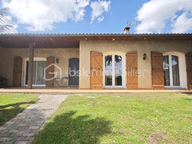 SUPERBE MAISON TYPE 4 RENOVEE GRAND SOUS SOL