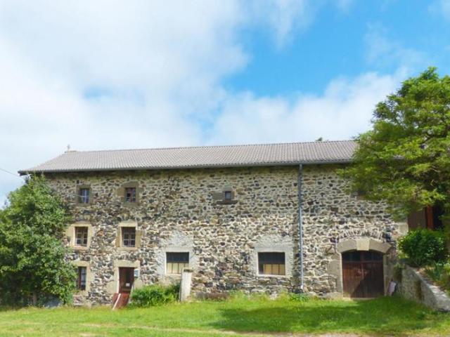 Maison de caractère à Saint Hostien