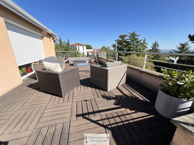 Superbe Maison A Vendre + Piscine +Garage 209m² Condrieu