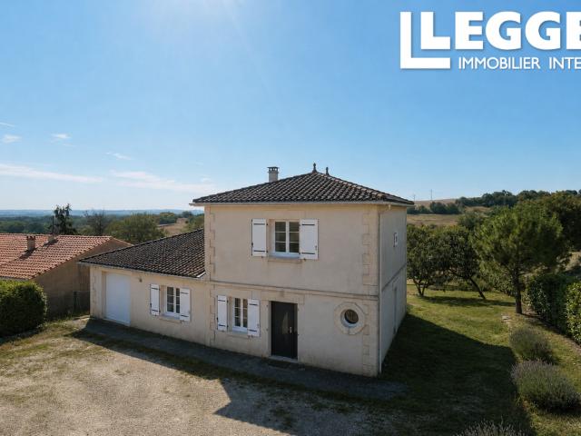 Superbe maison au calme avec piscine dans un cadre de campagne vallonnée, plus qu'à poser ses valises