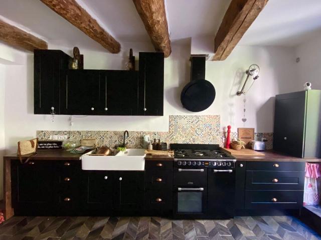 Superbe maison au coeur du village de Siran