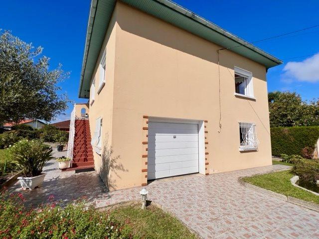 Superbe Maison Avec Beau Potentiel Barbazan Debat: 208m² Barbazan Debat