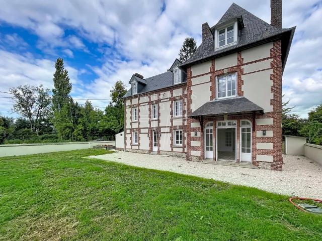 SUPERBE MAISON BELLE ÉPOQUE SUR 1,2 HA