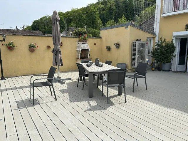Superbe maison de 5 chambres à vendre à Saint Jean les deux Jumeaux, France