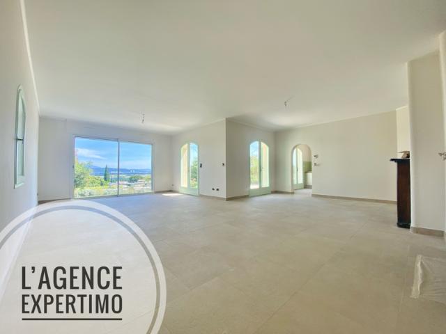 Superbe maison de 180 m2 avec piscine et très belle vue