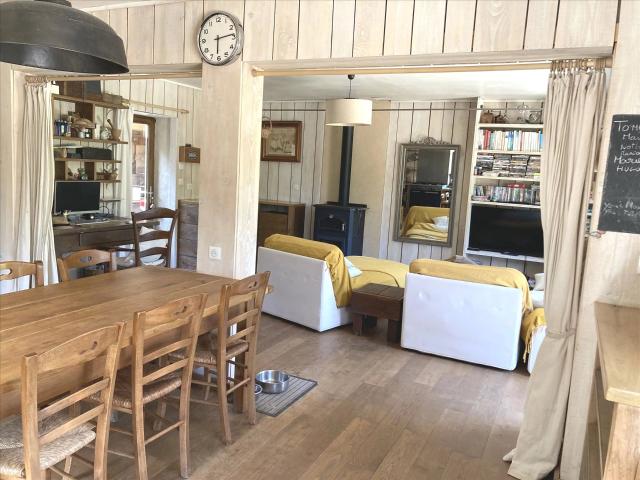 Superbe maison de 3 chambres dans les bois 104m² Saint Pierre de Chignac