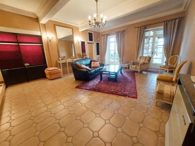 Superbe Maison De Ville 430 m², Ideal Profession Liberale, S. 430m² Saint Martory