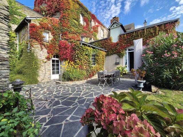 Superbe maison de ville restaurée en Anjou 288m² Le Lion d'Angers