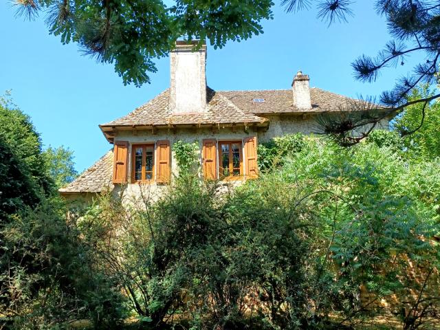 SUPERBE MAISON DE CARACTERE RENOVEE