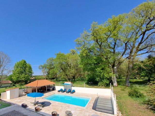 Superbe Maison de Maître du XVIIe siècle – Domaine clos de m. 351m² Saint Fraigne