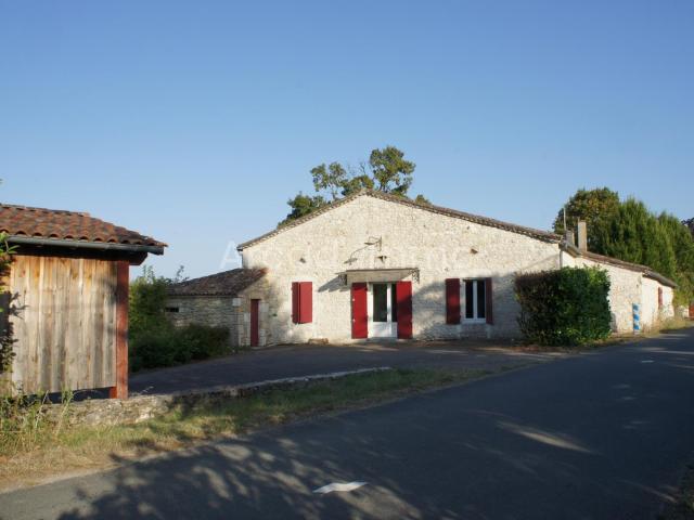 Superbe maison en pierre, 3chambres, avec une très belle vue. 135m² Loubès Bernac