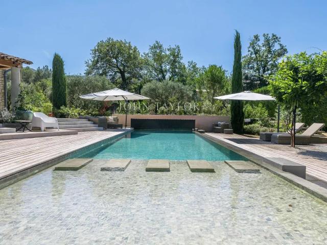 A Vendre Superbe maison en pierre meublé avec piscine Ménerb. 250m² Ménerbes