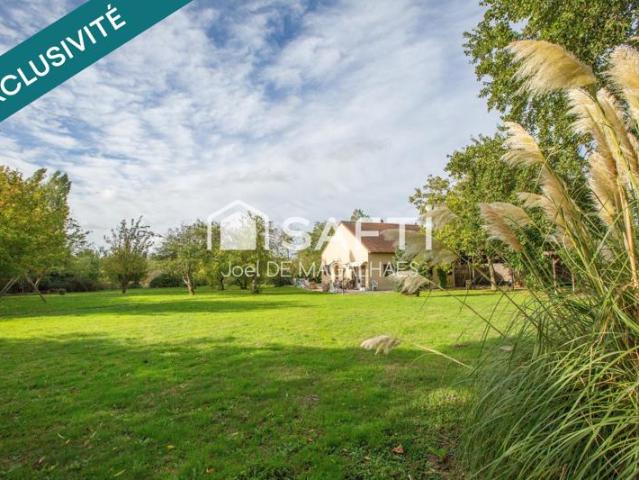 Superbe maison familiale 140 m2 8 500 m2 de terrain