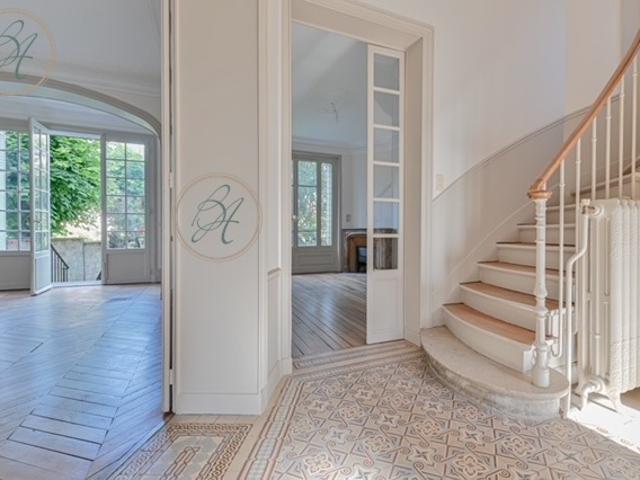 Superbe maison familiale idéalement située à Versailles