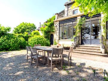 Superbe Manoir à louer meublé à Caluire