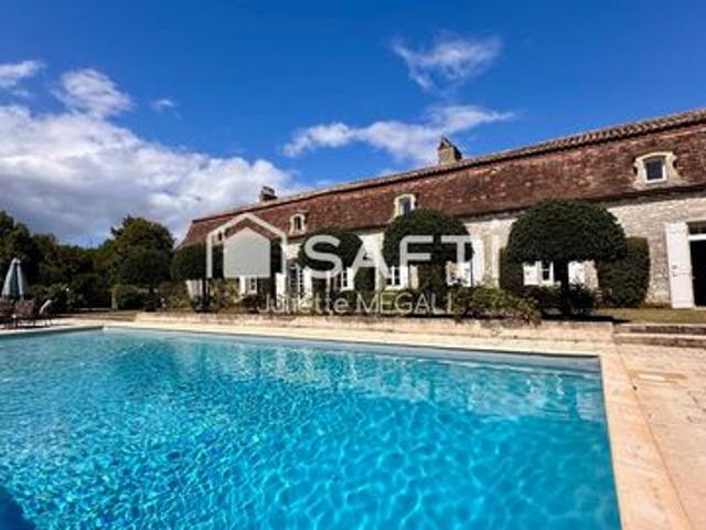 Superbe manoir, maison d’amis et dépendances sur plus de 11 hectares, entre Bergerac et Bordeaux