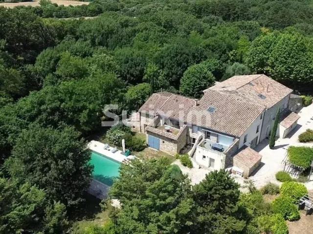 Superbe Mas rénové en 2017 en Drôme Provençale 750m² Pont de Barret