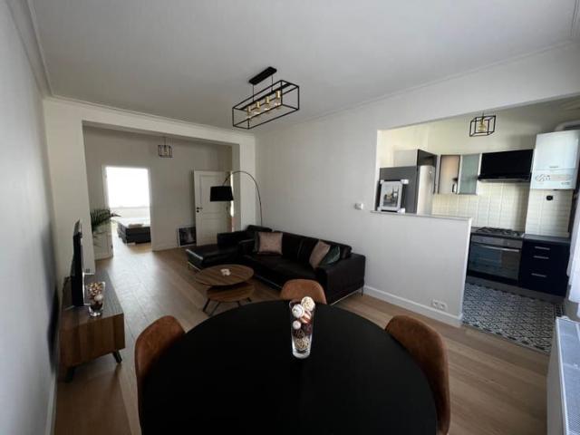 Superbe appartement meublé de standing à Berchem
