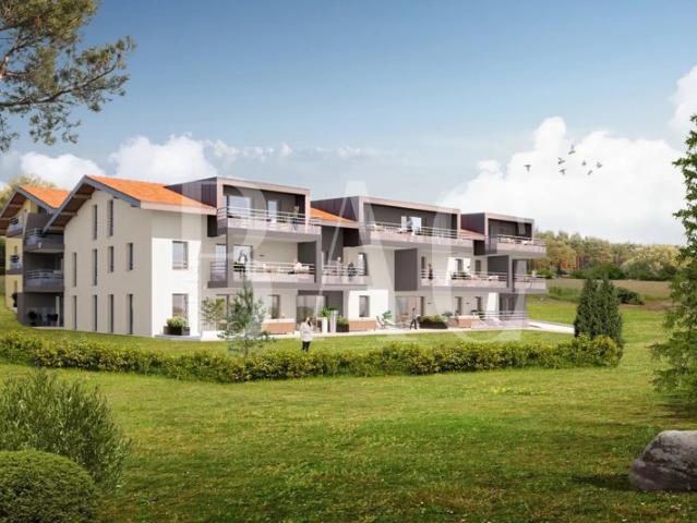 SUPERBE APPARTEMENT NEYDENS