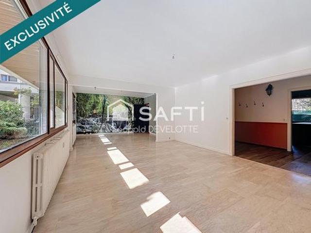 Superbe appartement avec terrasse et stationnement quartier Sainte Thérèse